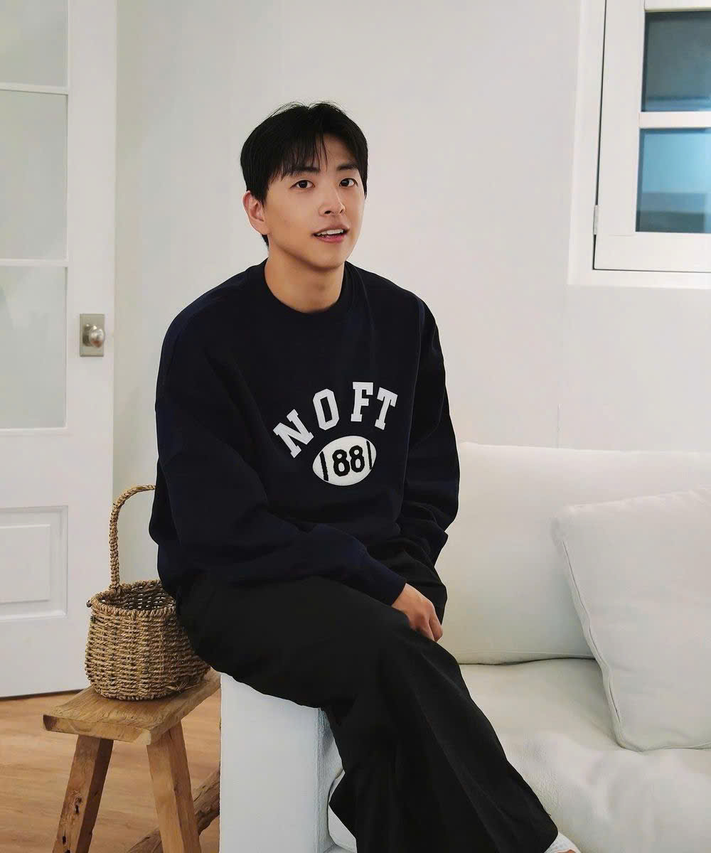 Sweater " NOT ONLY FOR TODAY "